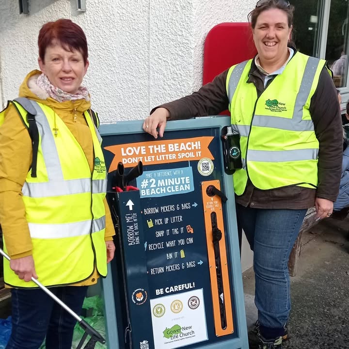 #2minutebeachcleangower #2minutebeachclean #teamseas #gower Surpris…