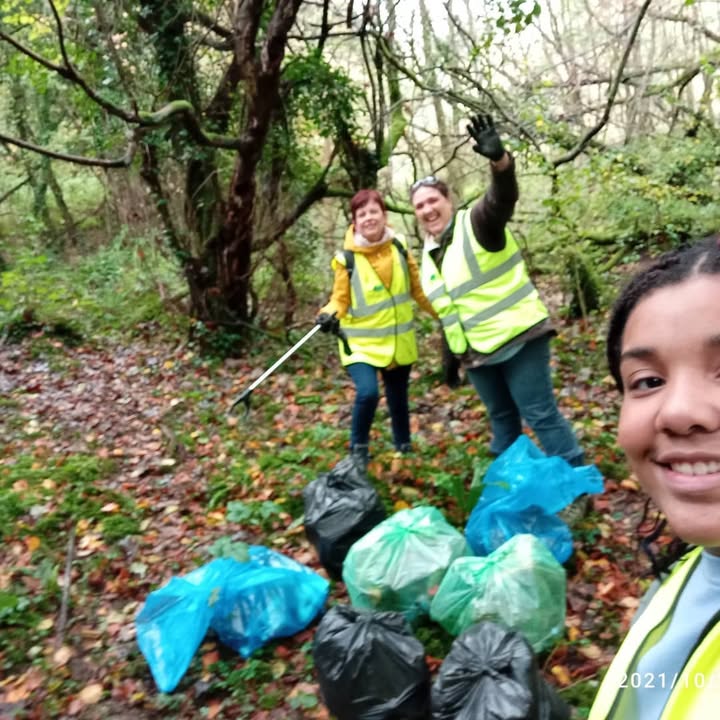 #2minutebeachcleangower #2minutebeachclean #teamseas #gower Surpris…
